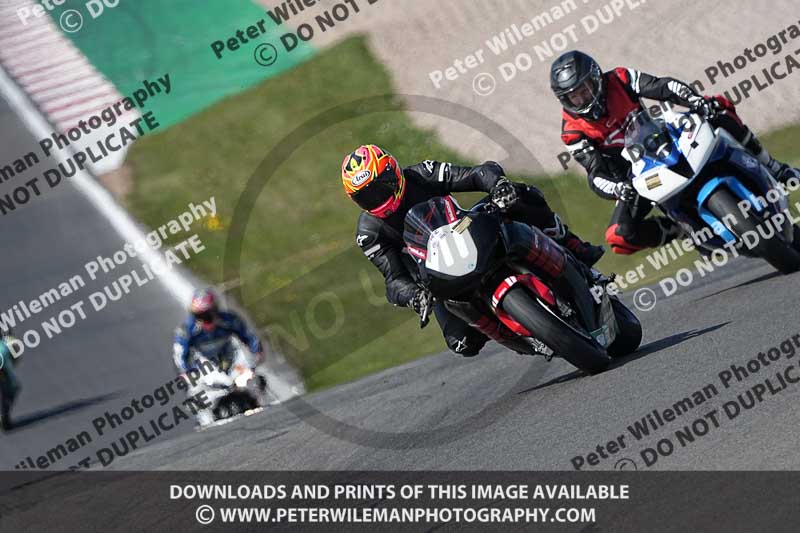 donington no limits trackday;donington park photographs;donington trackday photographs;no limits trackdays;peter wileman photography;trackday digital images;trackday photos